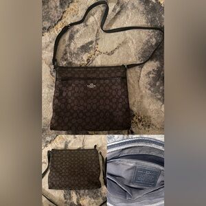 Coach cross body bag originally around $150 or more !!